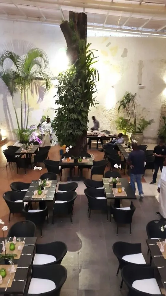 Allamanda Hotel Πορτ-ο-Πρενς